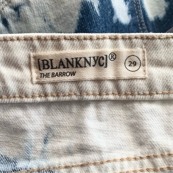BLANK NYC Bleached Dark Wash Frayed Shorts Size 29 NEW - Picture 4 of 5